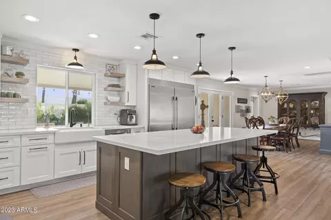 Kitchen - 5533 E Cheery Lynn Rd, Phoenix, AZ 85018 photo 3 of 3