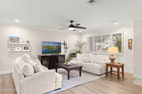 Living - 5533 E Cheery Lynn Rd, Phoenix, AZ 85018 photo 2 of 2