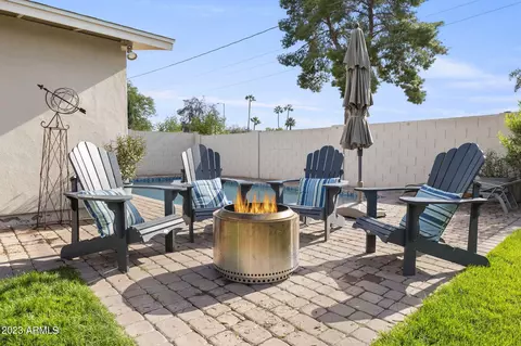 Exterior - 5533 E Cheery Lynn Rd, Phoenix, AZ 85018 photo 4 of 6