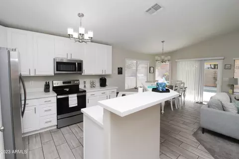 487 W Douglas Ave, Gilbert, AZ 85233