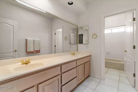 Bath - 1826 E Coral Tree Dr, Gilbert, AZ 85234 photo 6 of 6