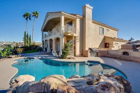 Exterior - 1826 E Coral Tree Dr, Gilbert, AZ 85234 photo 7 of 33