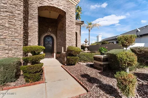 Exterior - 1826 E Coral Tree Dr, Gilbert, AZ 85234 photo 14 of 33