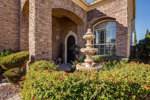Exterior - 1826 E Coral Tree Dr, Gilbert, AZ 85234 photo 2 of 33