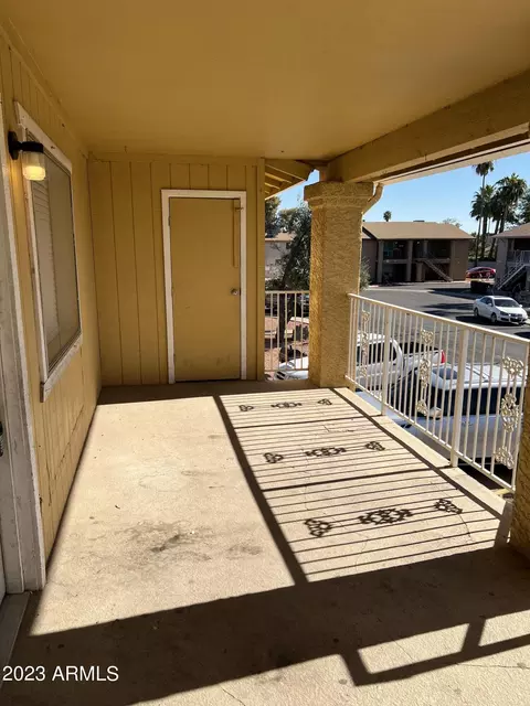 306 E Vine Cir, Mesa, AZ 85210 photo 11