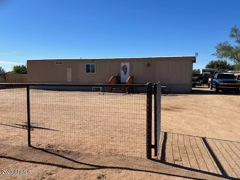 26680 S Grandview Dr, Congress, AZ 85332