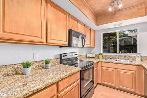 2208 W Lindner Ave #33, Mesa, AZ 85202