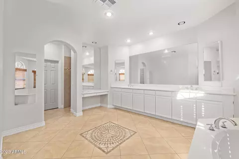 4593 E Carriage Way, Gilbert, AZ 85297 photo 31