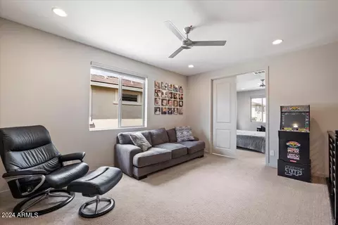 Living - 5954 E Abraham Ln, Phoenix, AZ 85054 photo 5 of 5
