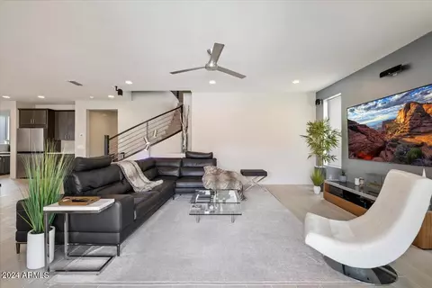 Living - 5954 E Abraham Ln, Phoenix, AZ 85054 photo 3 of 5