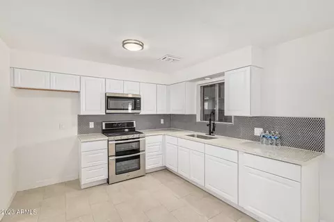 5322 W Berkeley Rd, Phoenix, AZ 85035 photo 13
