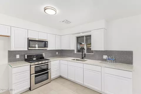 5322 W Berkeley Rd, Phoenix, AZ 85035 photo 14
