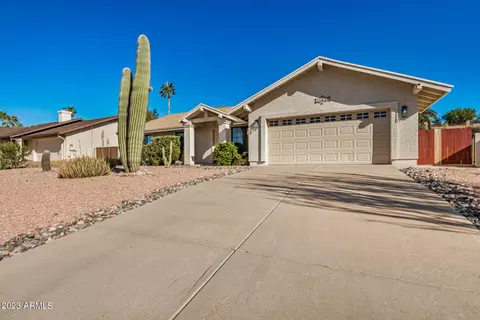 14882 N Fayette Dr, Fountain Hills, AZ 85268