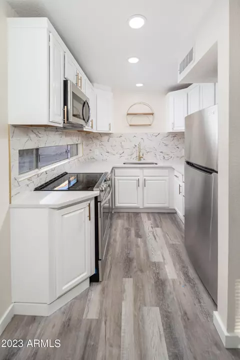 2670 E Oakleaf Dr, Tempe, AZ 85288 photo 5
