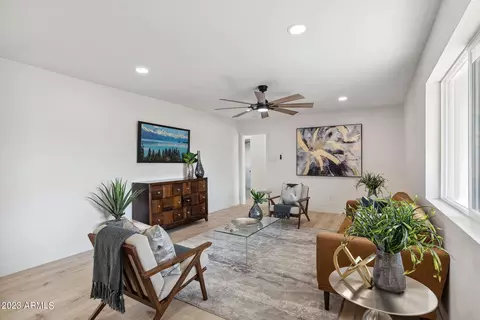 934 E Cavalier Dr, Phoenix, AZ 85014 photo 13