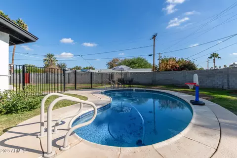 3025 E Mitchell Dr, Phoenix, AZ 85016 photo 24