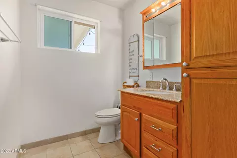 3025 E Mitchell Dr, Phoenix, AZ 85016 photo 20