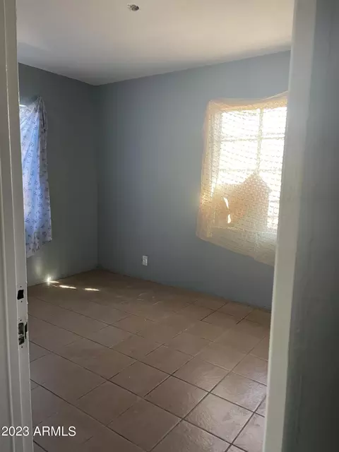 2011 N 27th Pl, Phoenix, AZ 85008 photo 7