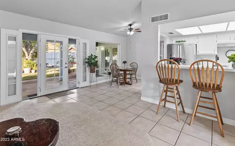 4040 W Voltaire Ave, Phoenix, AZ 85029