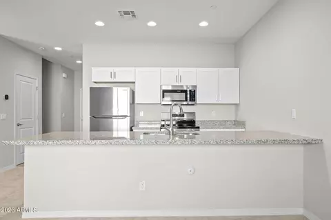 2821 E Tracy Ln #1, Phoenix, AZ 85032 photo 11