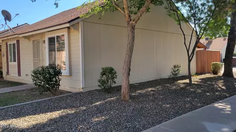 8938 W Loma Ln, Peoria, AZ 85345