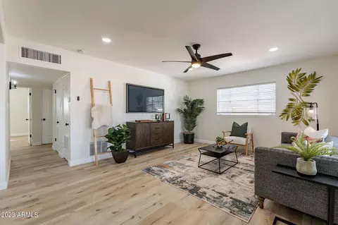 1353 E Lemon St, Tempe, AZ 85281 photo 6