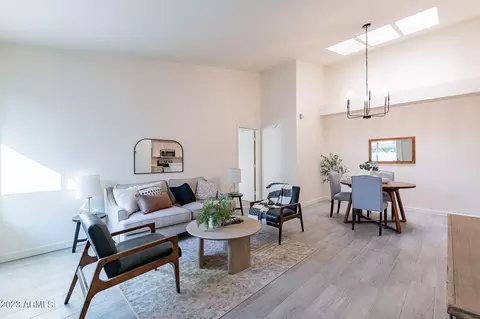 7033 S 44th Way, Phoenix, AZ 85042