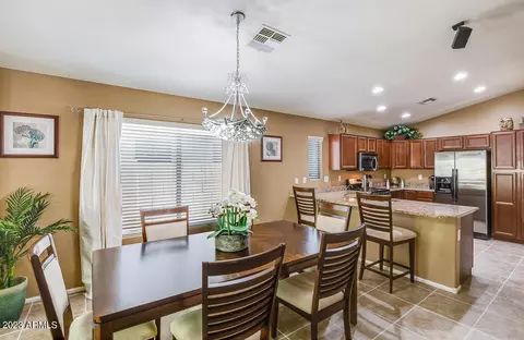 2822 E Park View Ln, Phoenix, AZ 85024