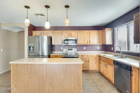 6532 W Gross Ave, Phoenix, AZ 85043