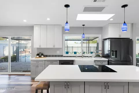 1916 E Magdalena Dr, Tempe, AZ 85283 photo 9