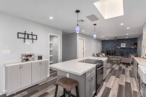 1916 E Magdalena Dr, Tempe, AZ 85283 photo 8