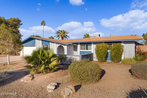 1916 E Magdalena Dr, Tempe, AZ 85283 photo 2
