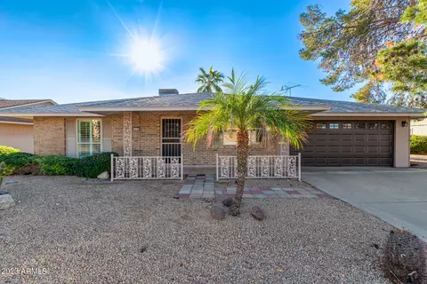 10725 W Roundelay Cir, Sun City, AZ 85351