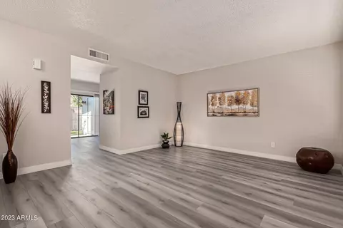 7801 N 44th Dr #1014, Glendale, AZ 85301