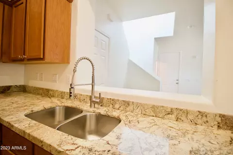 6911 S 8th Dr, Phoenix, AZ 85041 photo 10