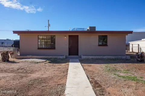 301 1st St, Huachuca City, AZ 85616