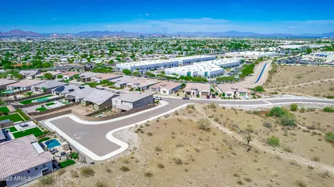 4259 E Constance Way #22, Phoenix, AZ 85042 photo 5
