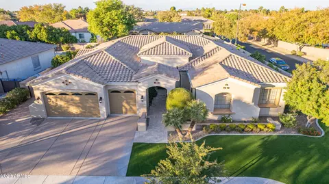762 W Bluebird Dr, Chandler, AZ 85286