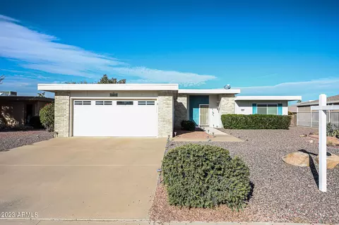 10914 W Willowbrook Dr, Sun City, AZ 85373