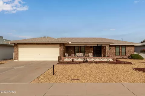 4556 Emerald Cir, Mesa, AZ 85206 photo 2