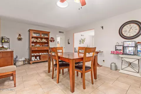 4556 Emerald Cir, Mesa, AZ 85206 photo 9