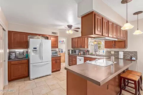 4556 Emerald Cir, Mesa, AZ 85206 photo 10