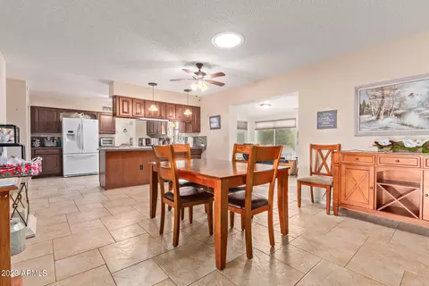4556 Emerald Cir, Mesa, AZ 85206 photo 8
