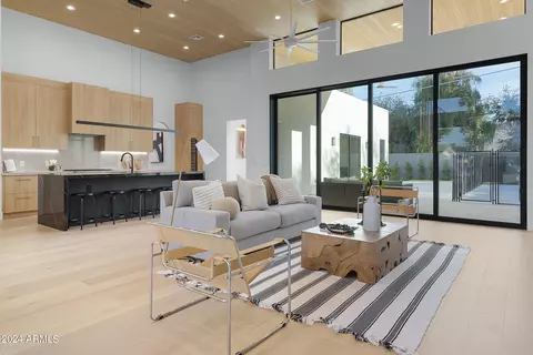 Living - 809 E Palmaire Ave, Phoenix, AZ 85020 photo 3 of 3