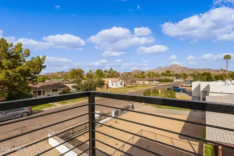View/Area - 809 E Palmaire Ave, Phoenix, AZ 85020 photo 1 of 1