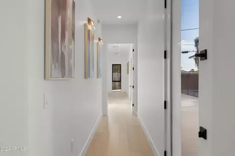 Entry Way - 809 E Palmaire Ave, Phoenix, AZ 85020 photo 1 of 1