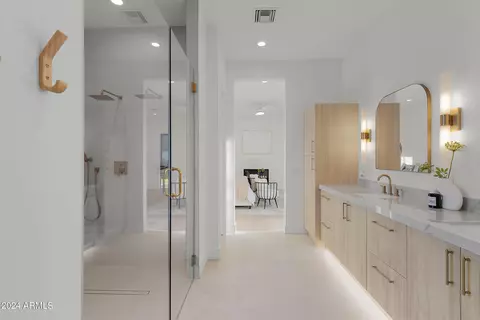 Bath - 809 E Palmaire Ave, Phoenix, AZ 85020 photo 9 of 9