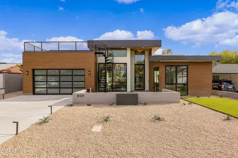 Exterior - 809 E Palmaire Ave, Phoenix, AZ 85020 photo 2 of 10
