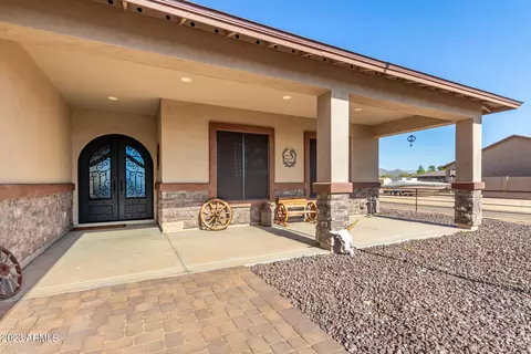 1444 W Maddock Rd, Phoenix, AZ 85086