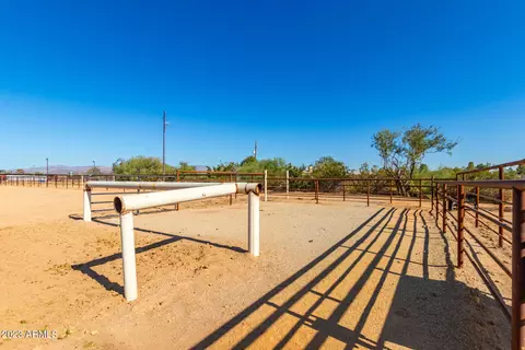 1444 W Maddock Rd, Phoenix, AZ 85086 photo 38